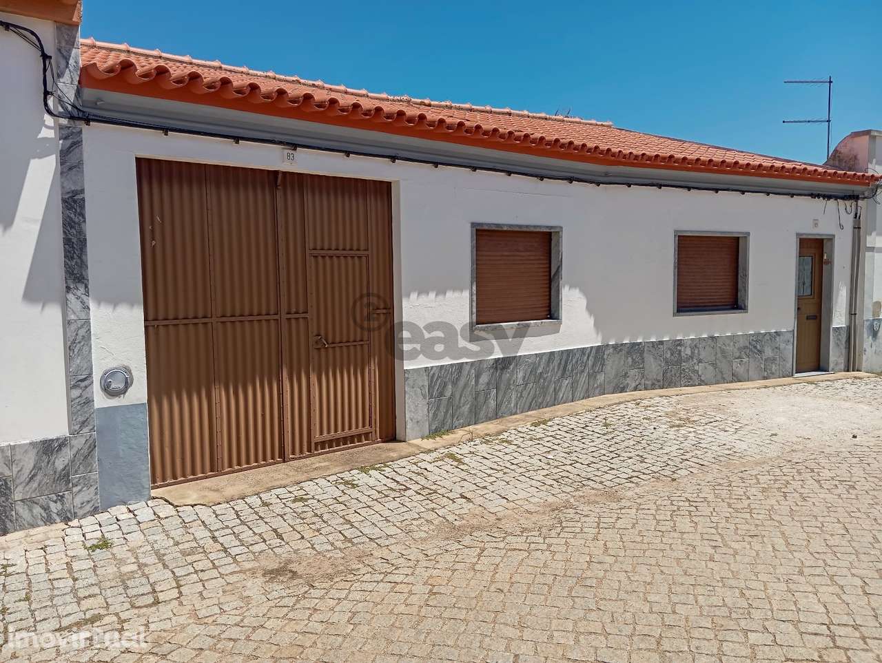 Moradia T4 em Brinches com garagem, quintal e terraço - Grande imagem: 2/55