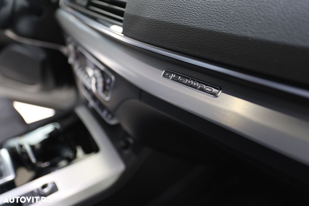 Audi Q5 50 TFSIe quattro S tronic S line - 8