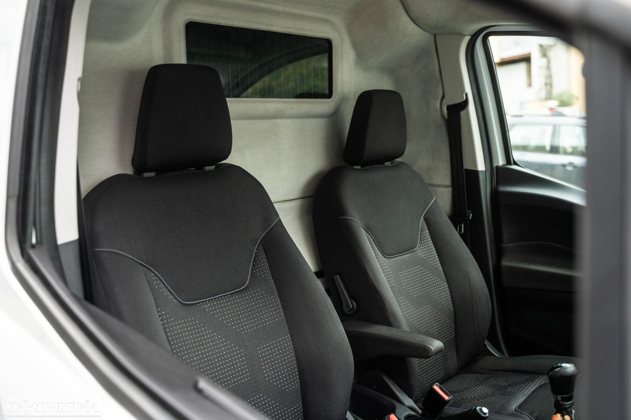 Ford Transit Courier 1.5 TDCi Trend - 14