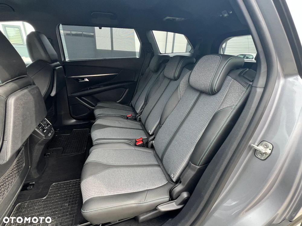 Peugeot 5008 - 12