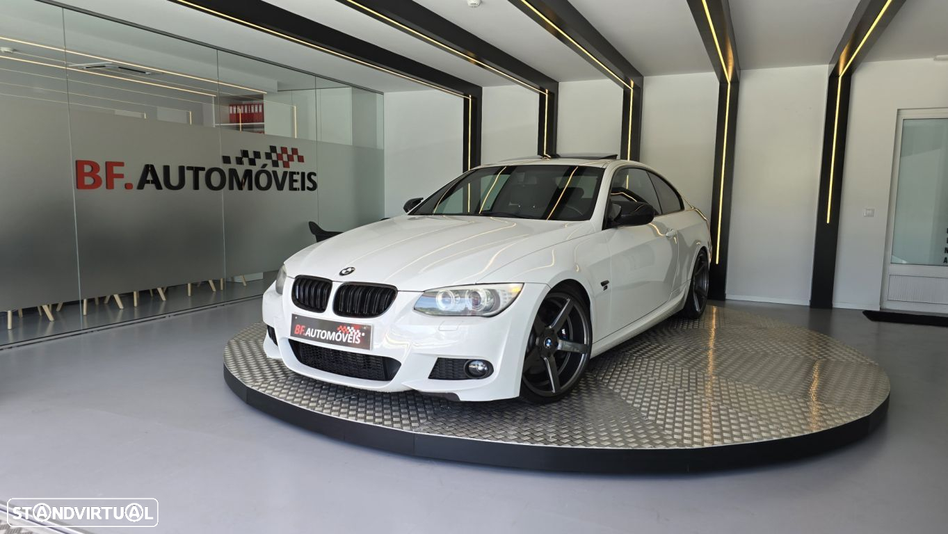 BMW 335 i Auto - 12