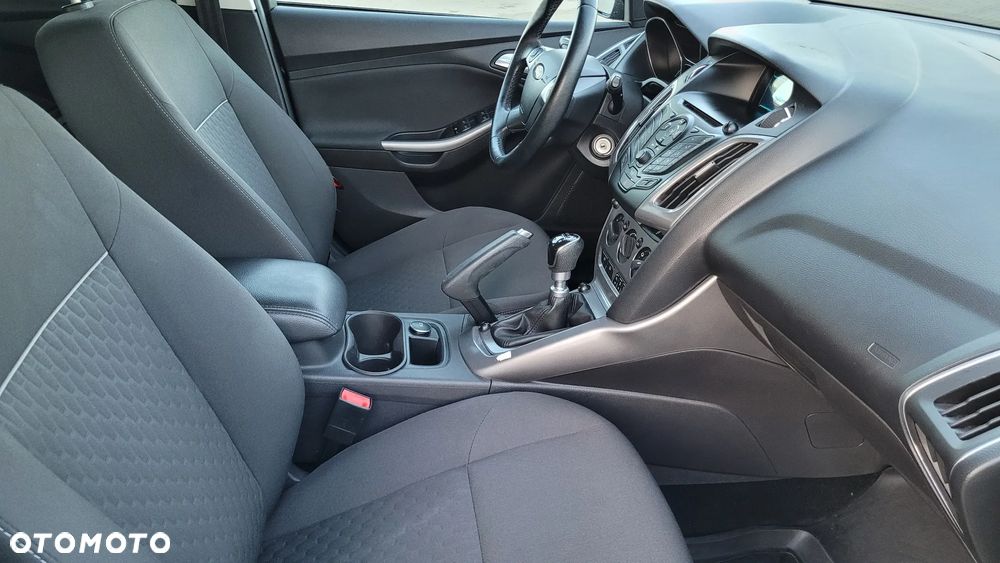 Ford Focus 1.0 EcoBoost Trend - 9