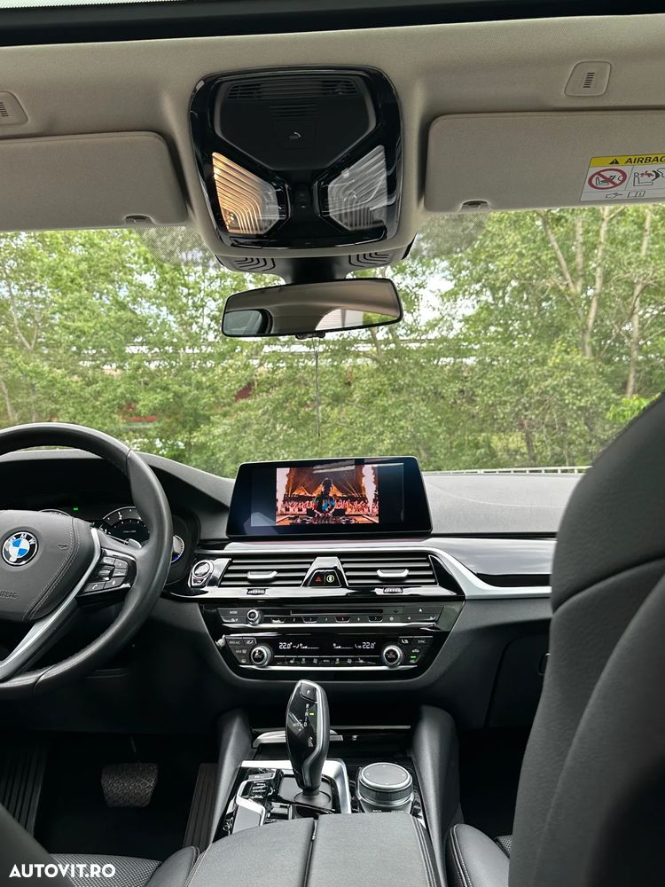 BMW Seria 5 520d AT - 15