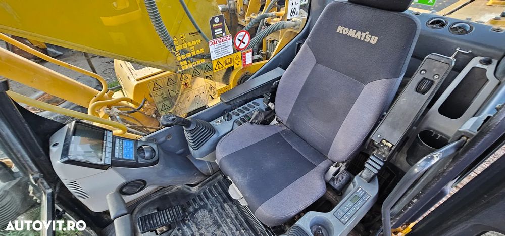 Komatsu HB 215 LC Hybrid Excavator pe senile - 4