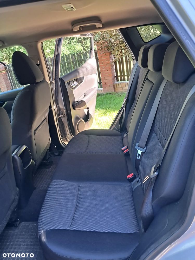 Nissan Qashqai 1.5 dCi N-Connecta - 10