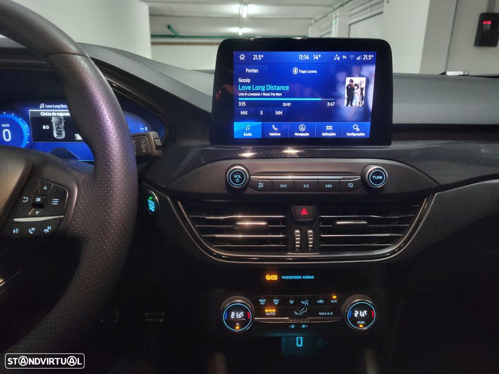 Ford Focus 1.0 EcoBoost S&S ST-LINE X - 14