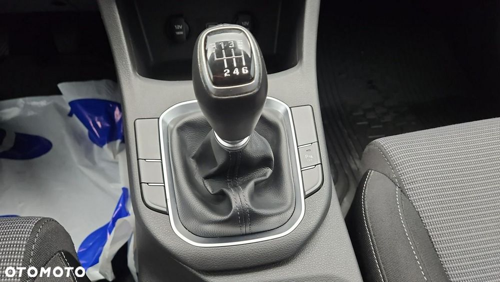 Hyundai i30 1.5 DPI Modern - 19