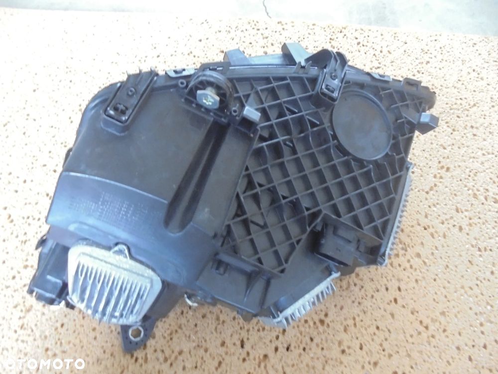 MERCEDES GLC A 253 LAMPA PRAWA FULL LED ILS - 2