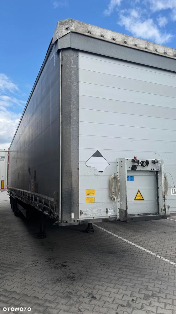 Schmitz Cargobull SCB*S3T - 2