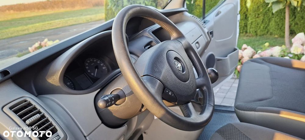 Opel Vivaro - 19