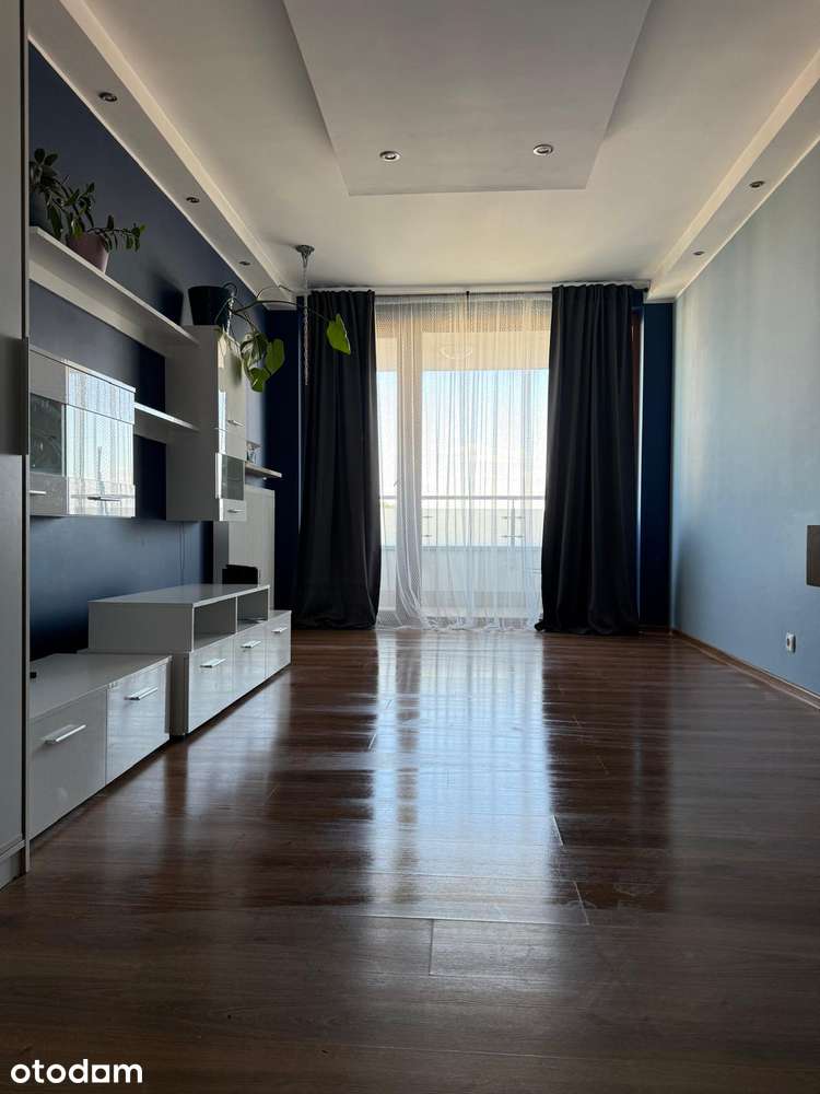 Mieszkanie 53m2. Dwa pokoje z widną kuchnią, balkon oraz garaż w cenie