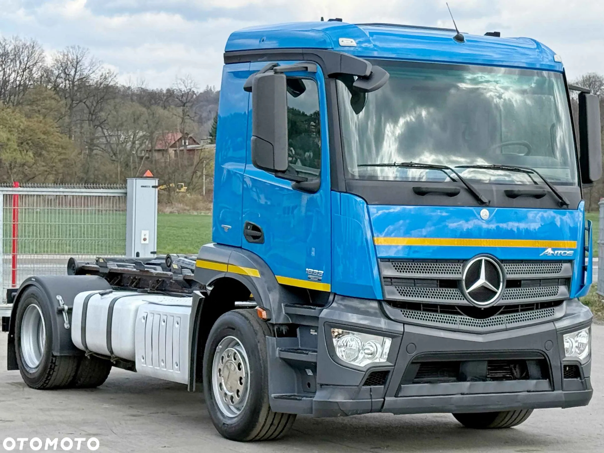 Mercedes-Benz ANTOS 1833 * HAKOWIEC / STAN BDB - 3