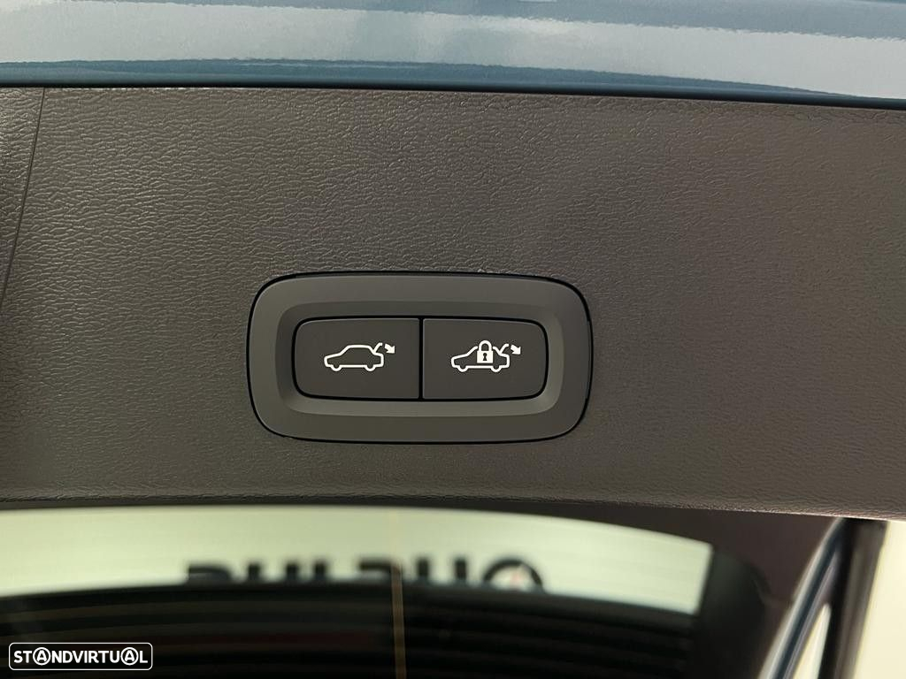 Volvo XC 40 1.5 T4 PHEV Plus Dark - 7