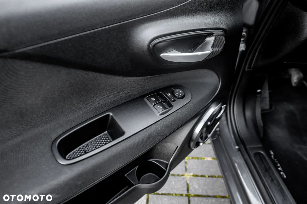 Fiat Punto 1.4 Easy Pakiet Easy Plus S&S - 22