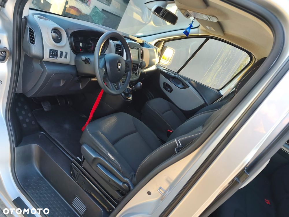 Renault Trafic - 10