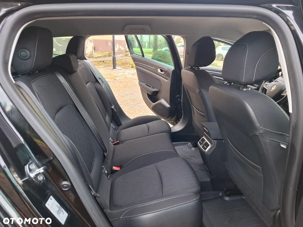 Renault Megane TCe 140 GPF LIMITED - 14