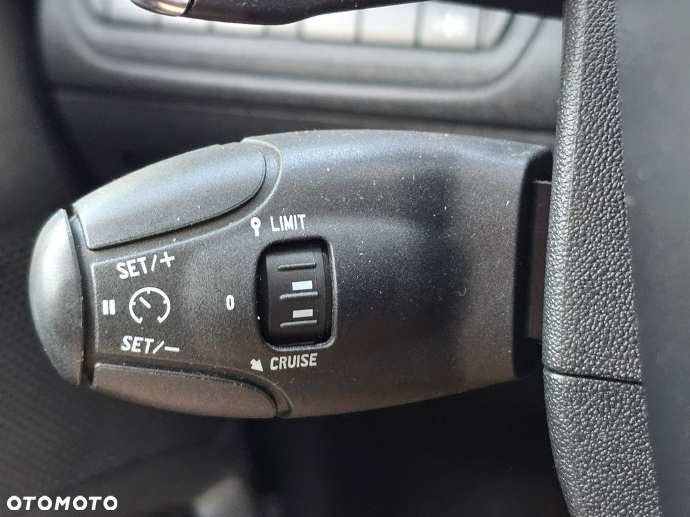 Peugeot 2008 e-HDi FAP 92 EGS6 STOP & START Allure - 30