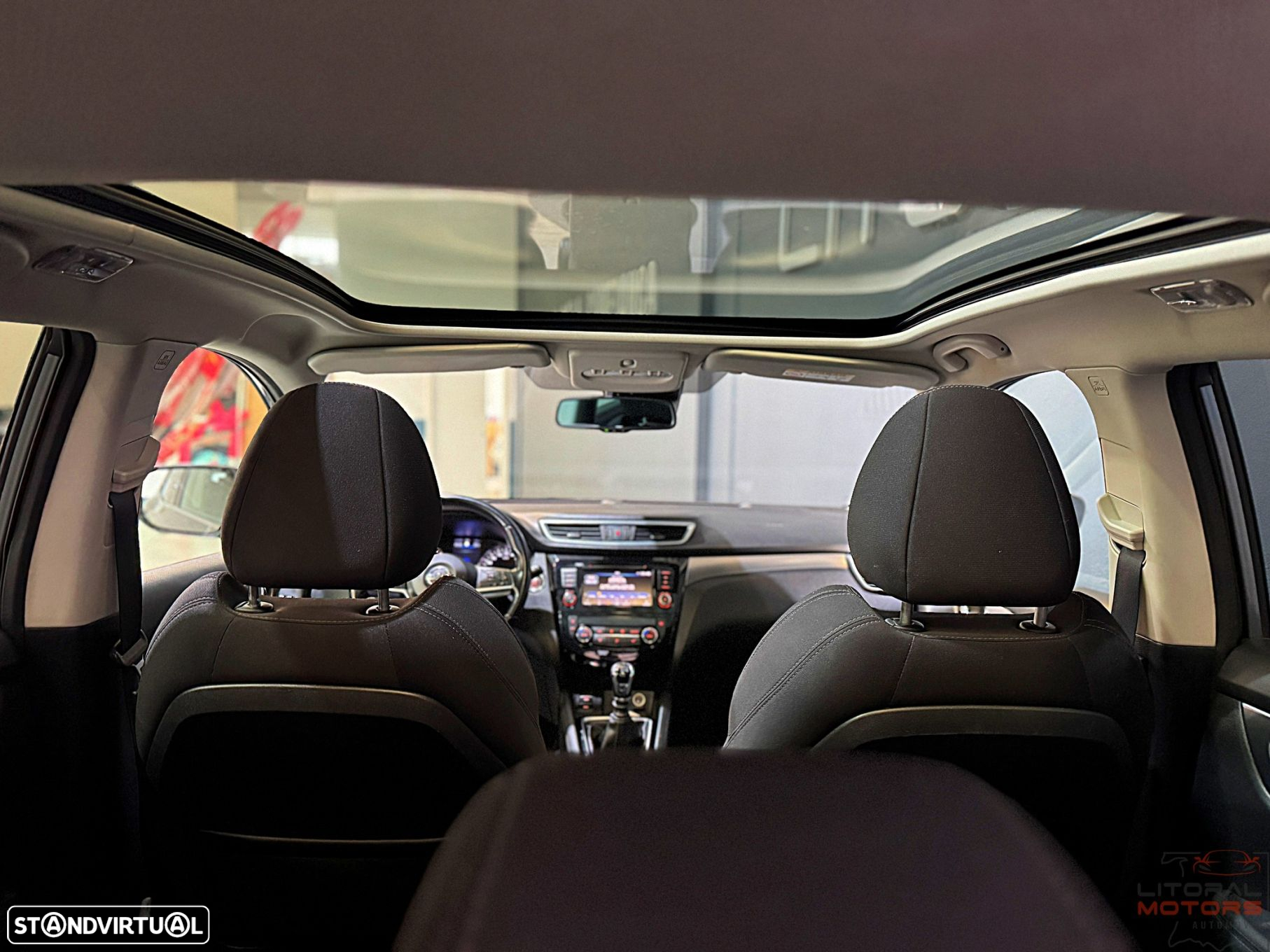 Nissan Qashqai 1.5 dCi N-Connecta - 31