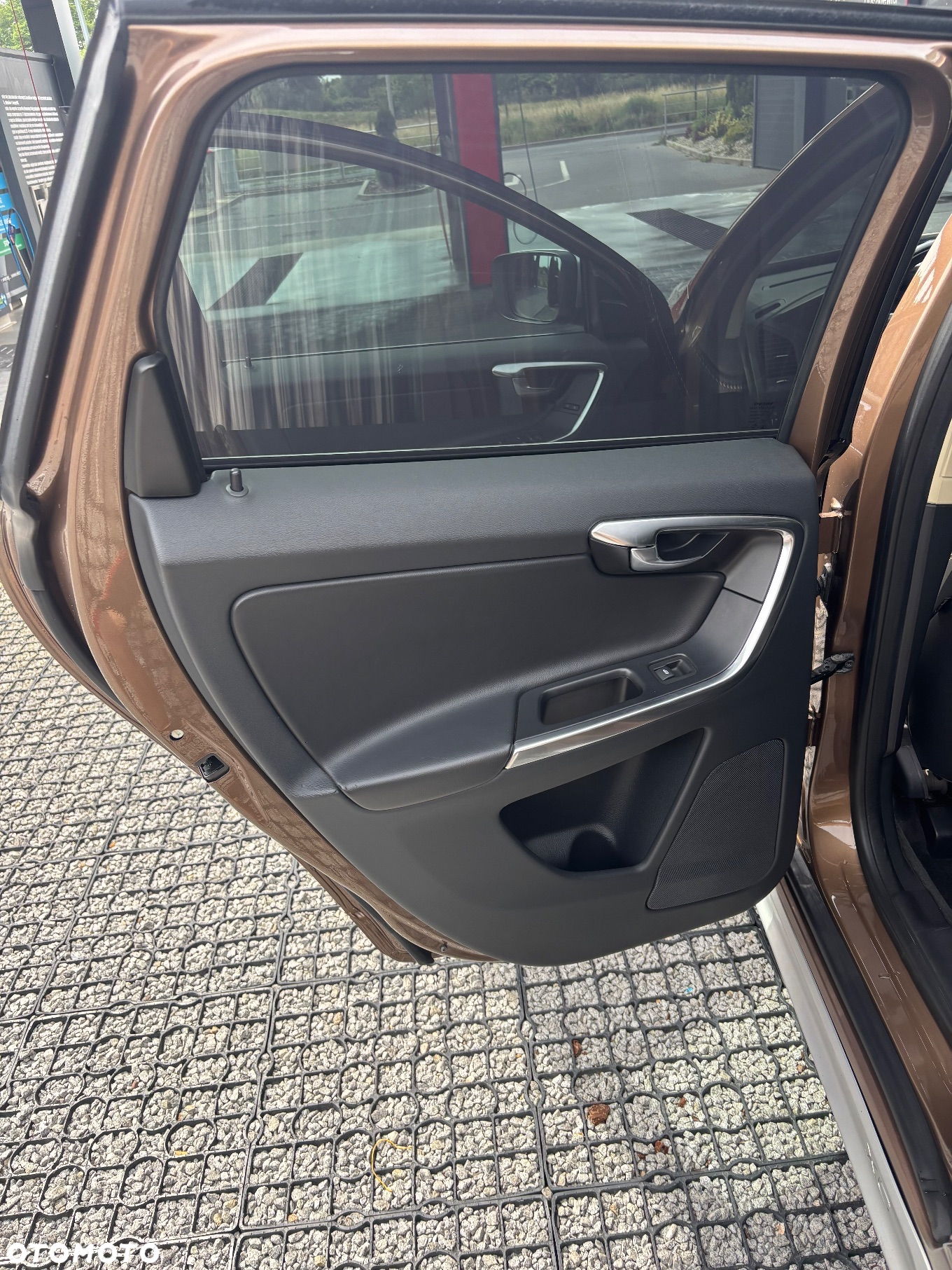 Volvo XC 60 2.4D AWD RDesign - 29