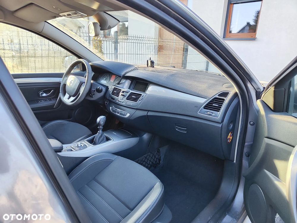 Renault Laguna 2.0 dCi Tech Run - 20