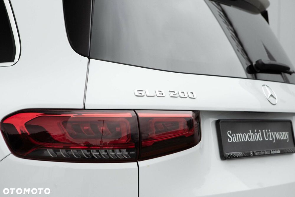 Mercedes-Benz GLB - 14