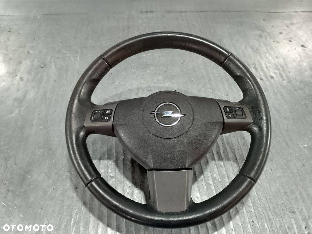 KIEROWNICA Z PODUSZKĄ OPEL VECTRA C 13208853  13203886 1.9 CTDI - 1