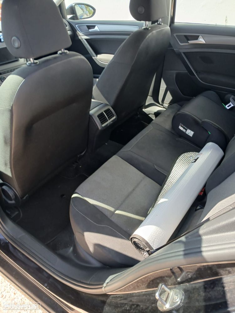 VW Golf 1.6 TDI Confortline - 10