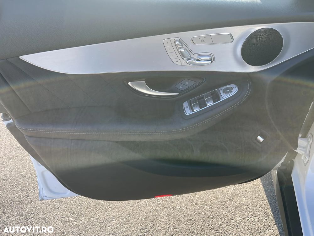 Mercedes-Benz GLC 250 4MATIC 9G-TRONIC AMG Line - 10