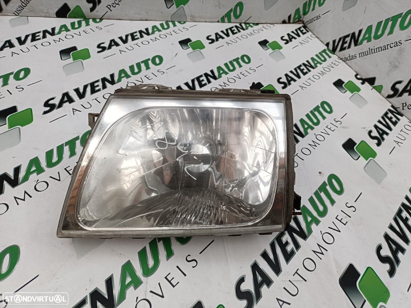 Farol Esq Toyota Hilux (_N1_, _N2_) - 1