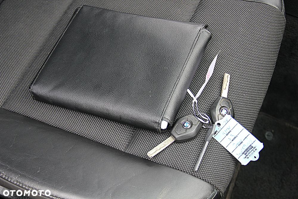 BMW X3 18d sDrive - 19