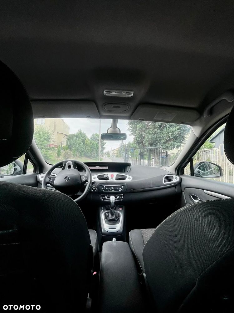 Renault Scenic 2.0 16V Privilege CVT - 12