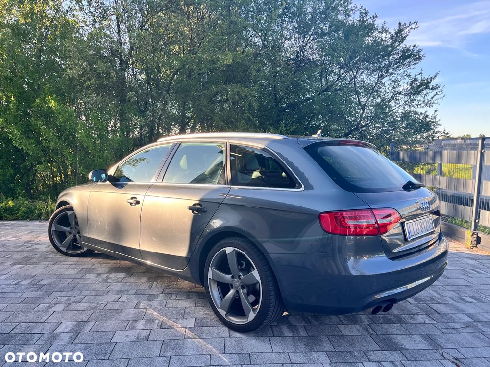 Audi A4 Avant 2.0 TDI DPF clean diesel S line Sportpaket - 2