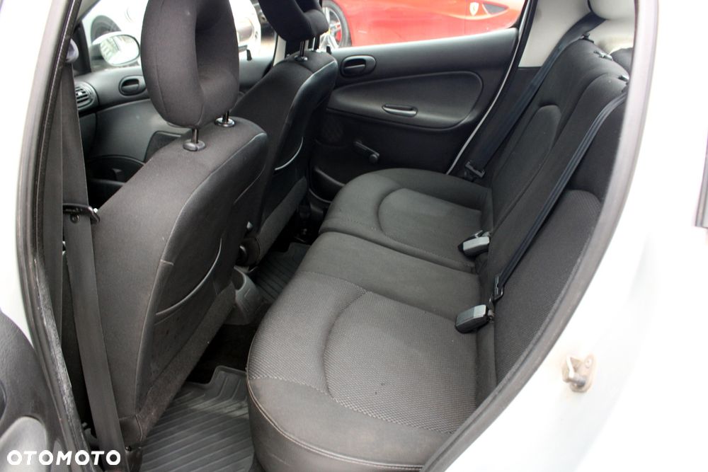 Peugeot 206 1.4 Trendy - 8