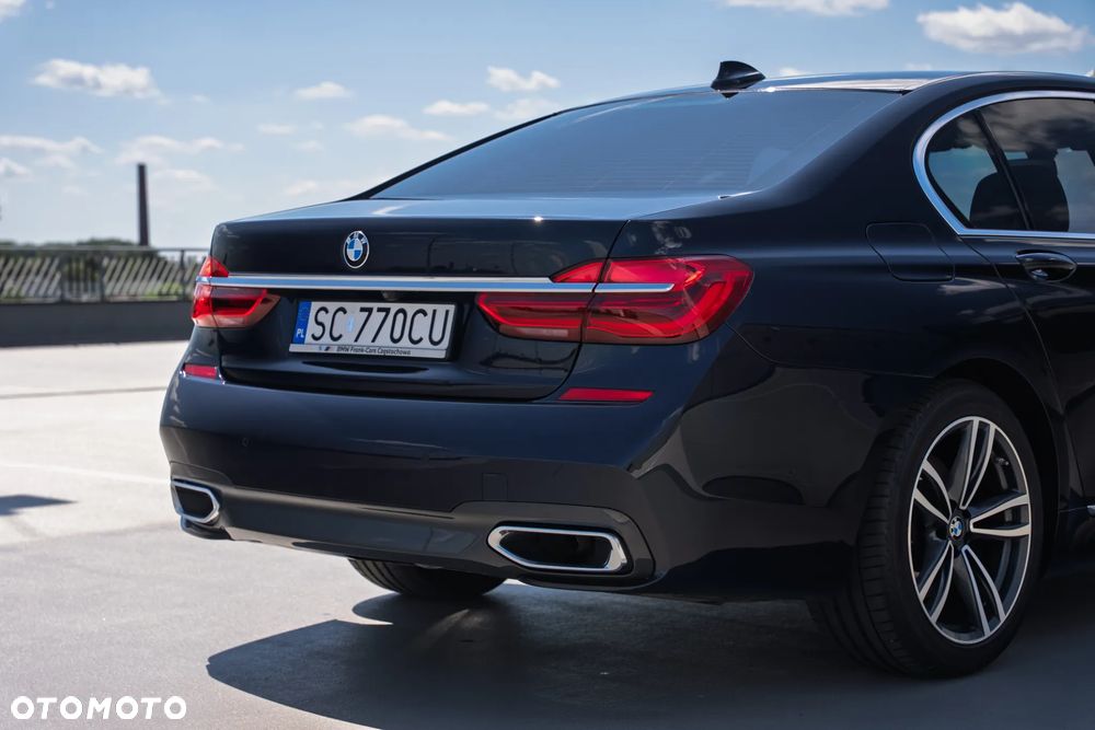 BMW Seria 7 730d sport - 10