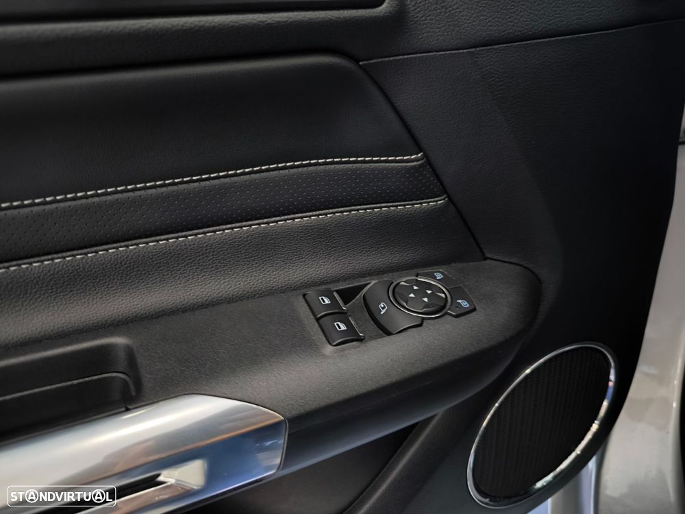 Ford Mustang 2.3i EcoBoost - 26
