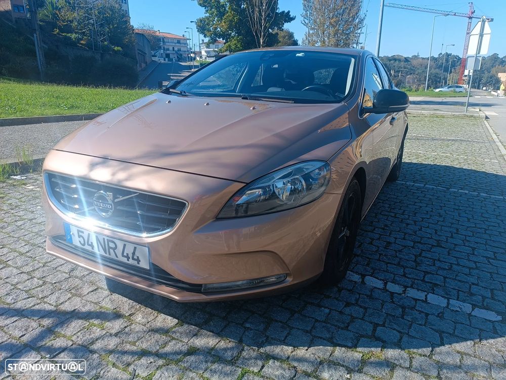 Volvo V40 1.6 D2 Momentum - 3