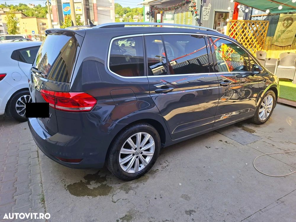 Volkswagen Touran 2.0 TDI Highline - 18