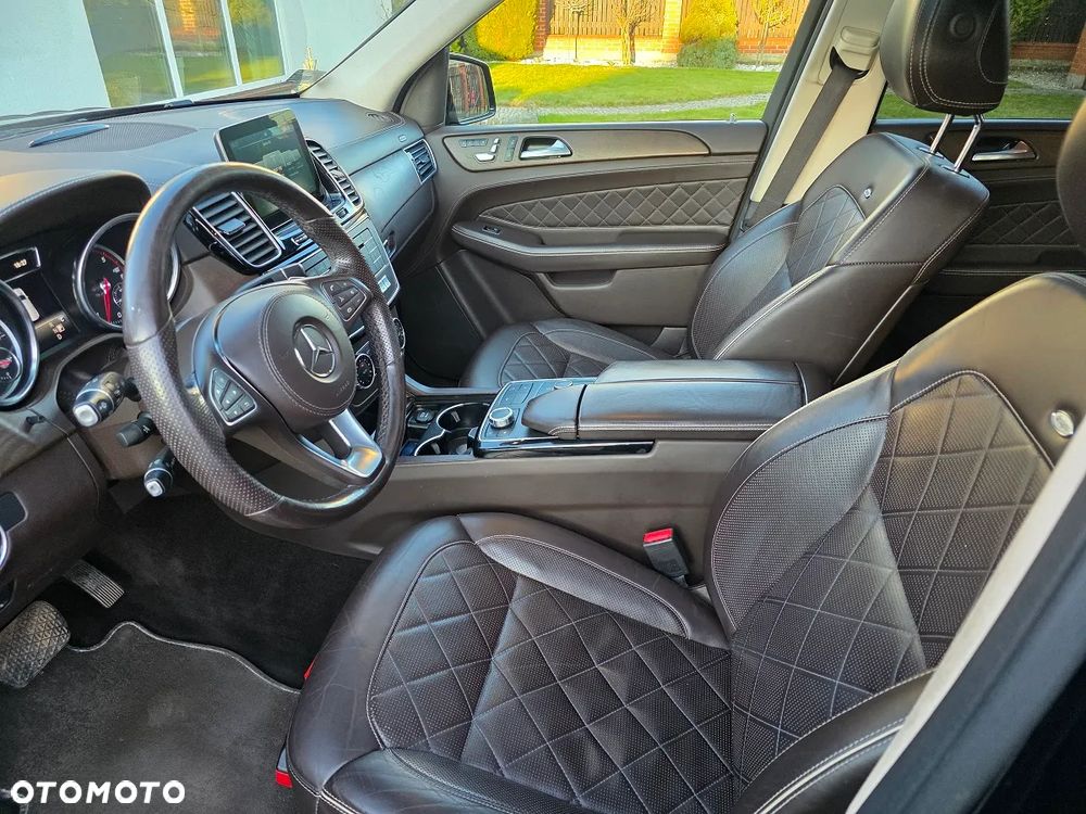 Mercedes-Benz GLS 350 d 4-Matic - 11