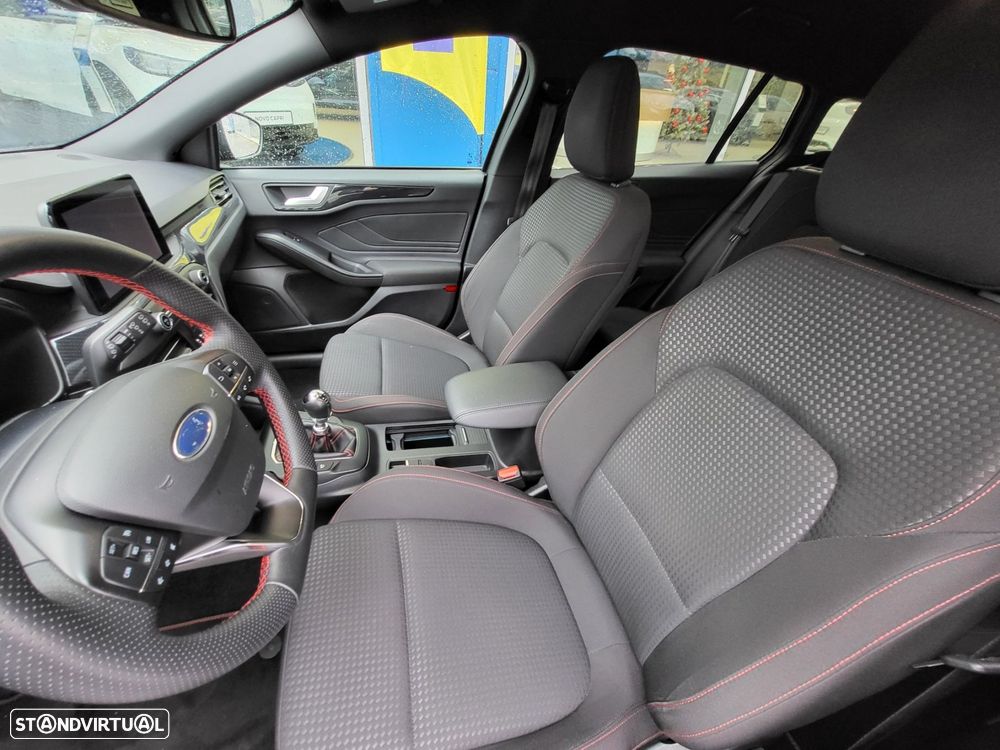 Ford Focus SW 1.0 EcoBoost MHEV ST-Line X - 10