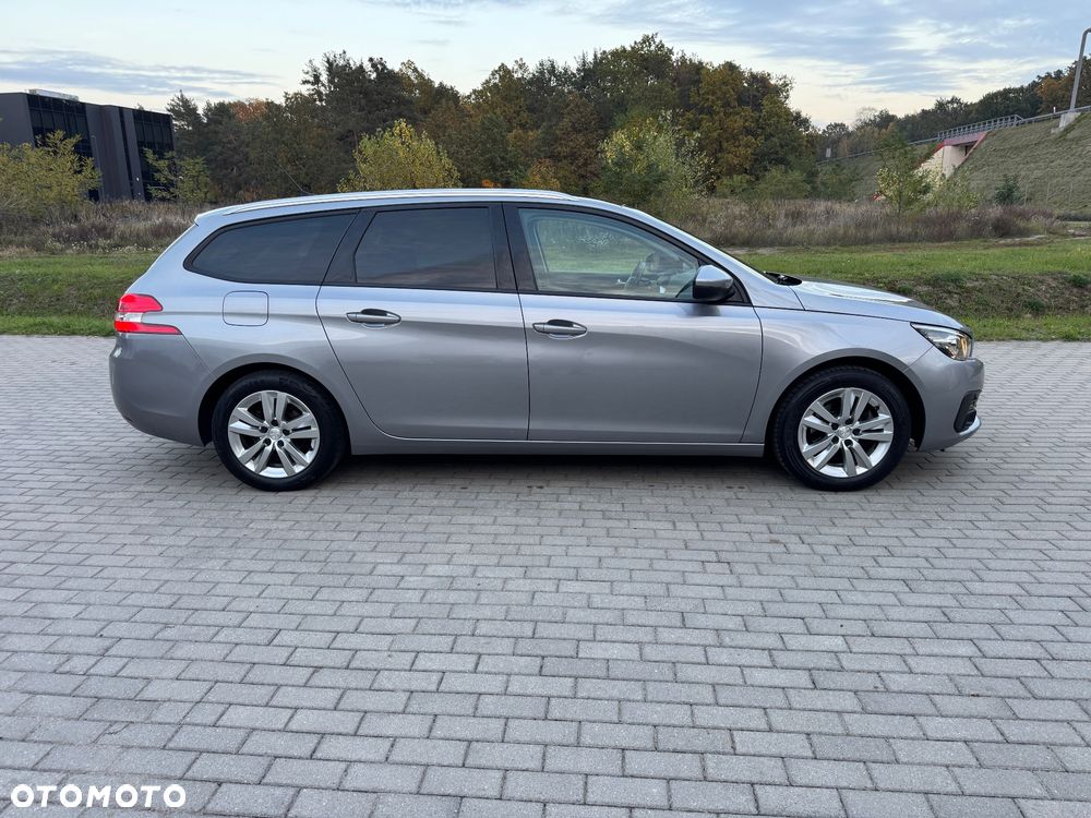 Peugeot 308 - 11
