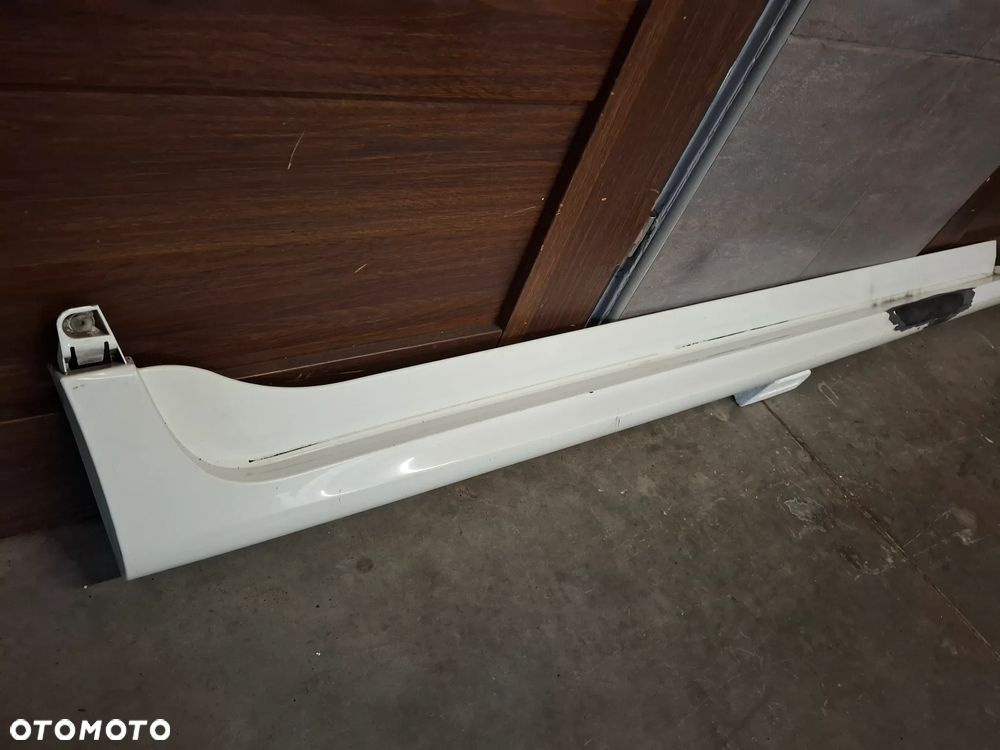 Próg nakładka progowa prawy bok BMW X3 F25 2011 rok m-pakiet kolor 300 nr 8048172 - 2