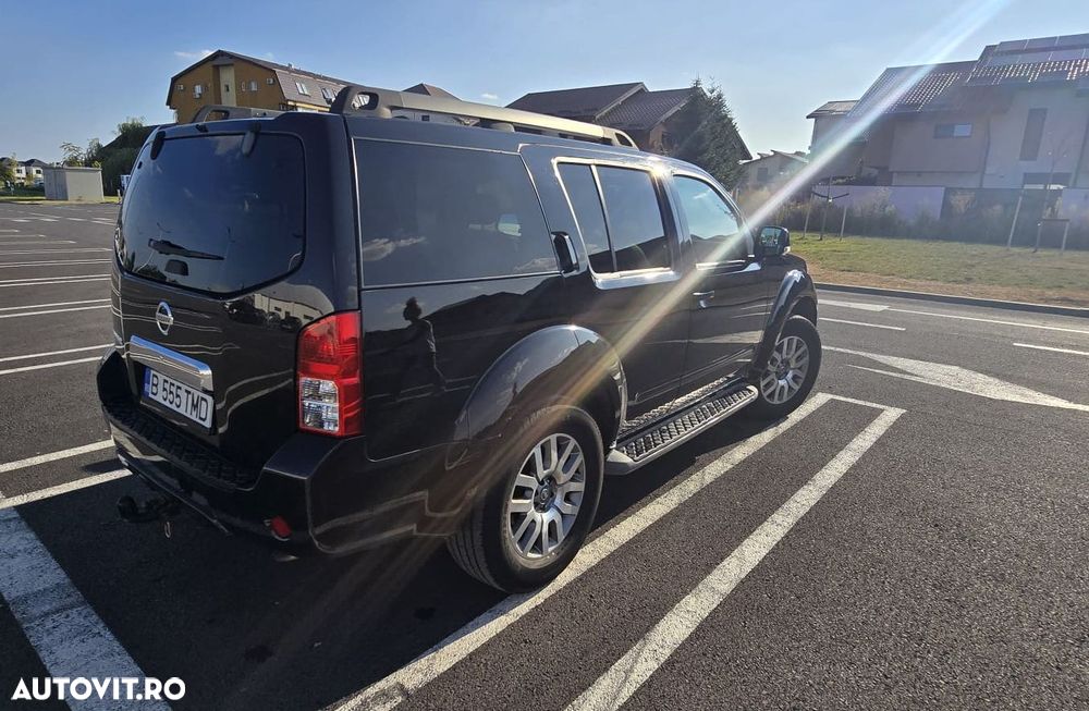 Nissan Pathfinder 2.5 dCi DPF All Mode 4X4 SE Aut. - 2