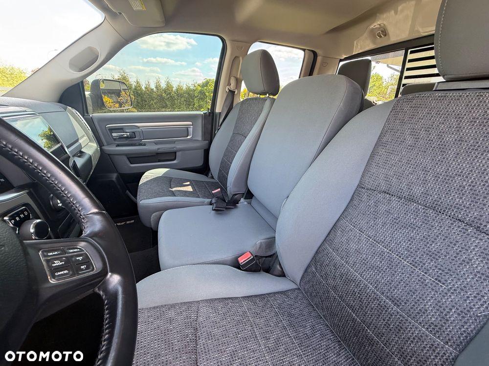 RAM 1500 Crew Cab Shortbed Bighorn - 11