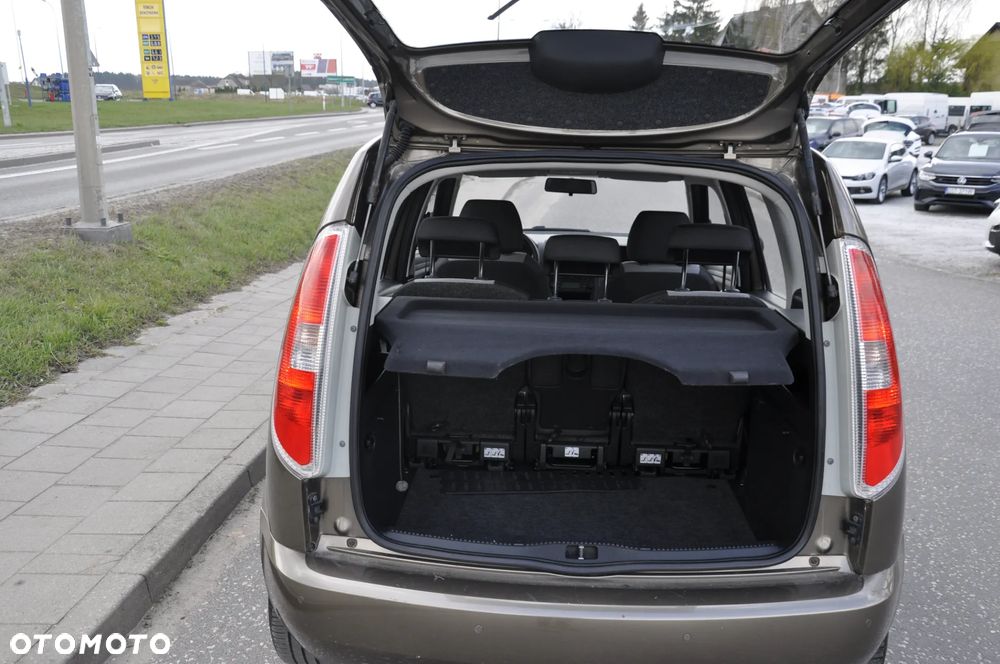 Skoda Roomster 1.4 MPI FAMILY - 11
