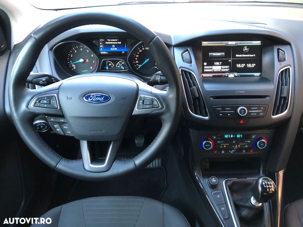 Ford Focus 1.0 EcoBoost Titanium - 20