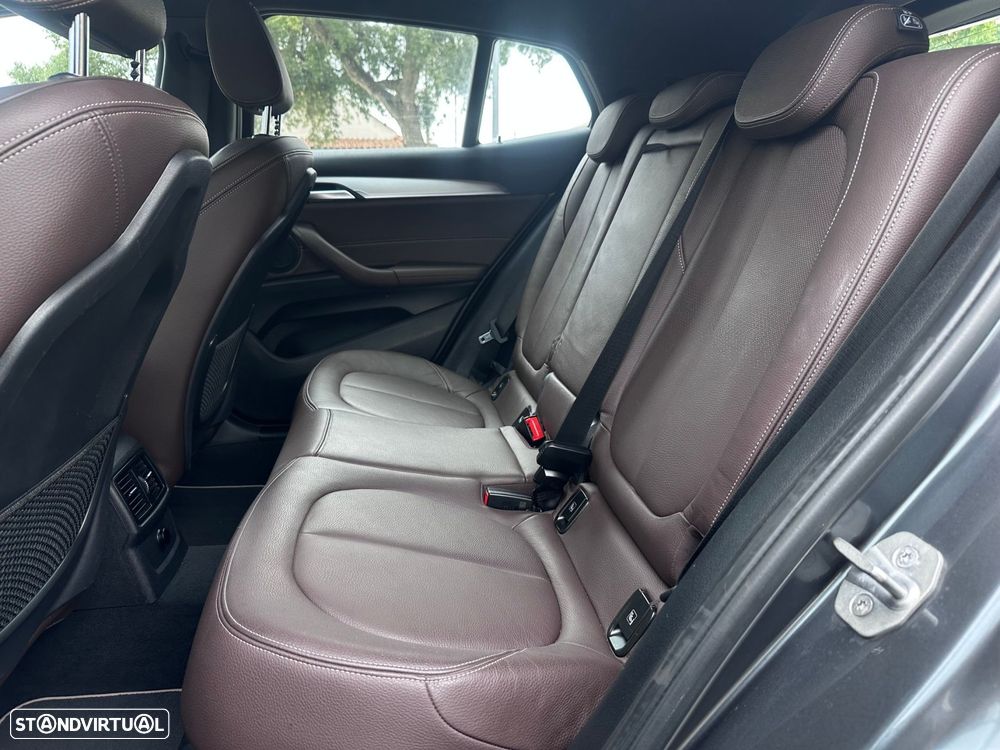 BMW X2 18 d sDrive Auto Pack M — fotografia 12