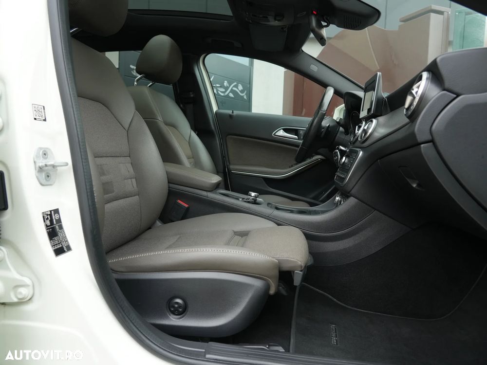 Mercedes-Benz GLA 200 d 4MATIC 7G-DCT Style - 9