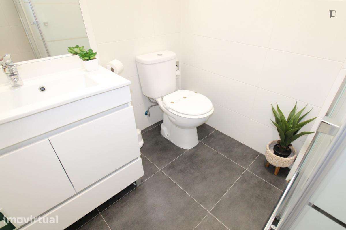 Apartamento com 1 quartos - localizado em Olaias Lisbon - Grande imagem: 4/17