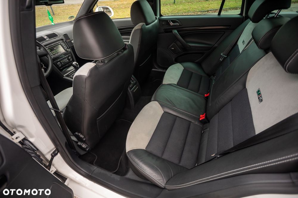 Skoda Octavia 2.0 TDI CR DPF RS - 19