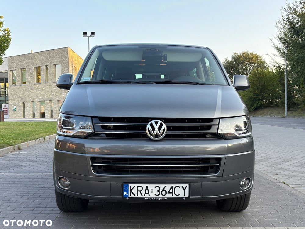 Volkswagen Multivan - 13